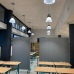 Retrofit de lanterne dans une salle de classe
